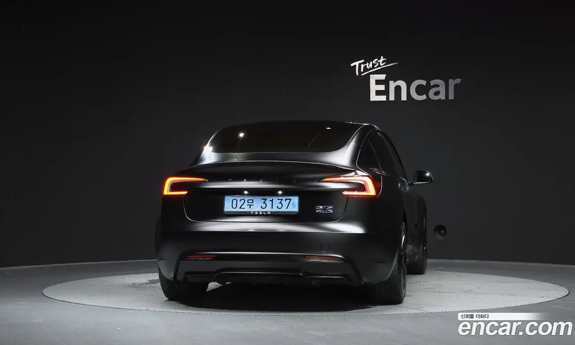 Tesla Model 3 2025 0.2 автомат (гидро), фото 4