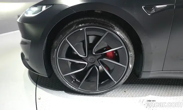 Tesla Model 3 2025 0.2 автомат (гидро), миниатюра 5