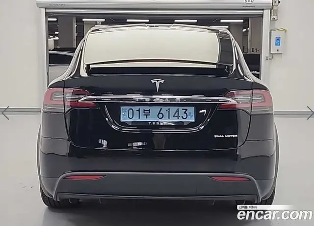 Tesla Model X 2020 автомат (гидро), миниатюра 3