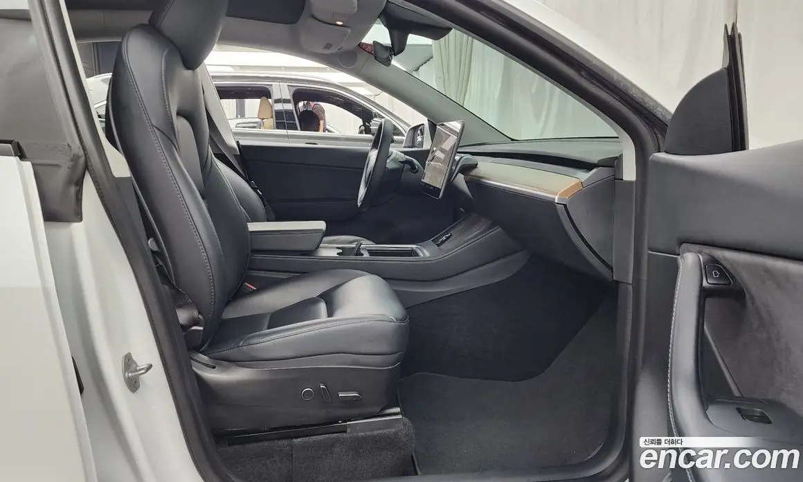 Tesla Model Y 2021 0.2 автомат (гидро), фото 17