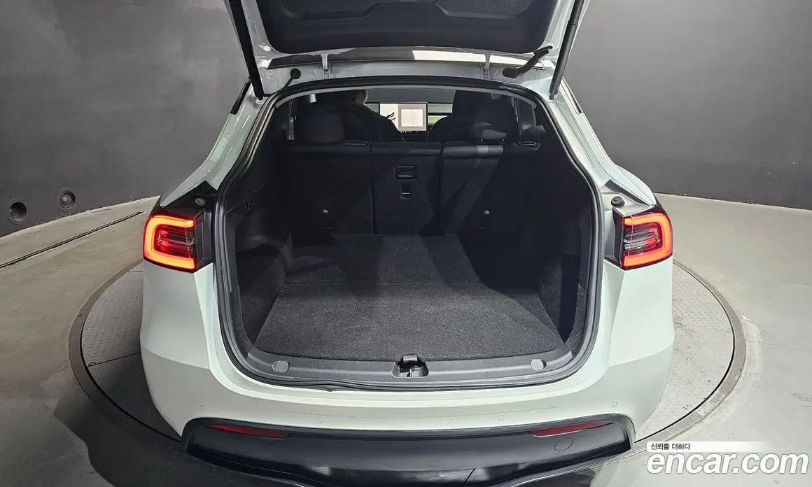 Tesla Model Y 2022 0.2 автомат (гидро), фото 30