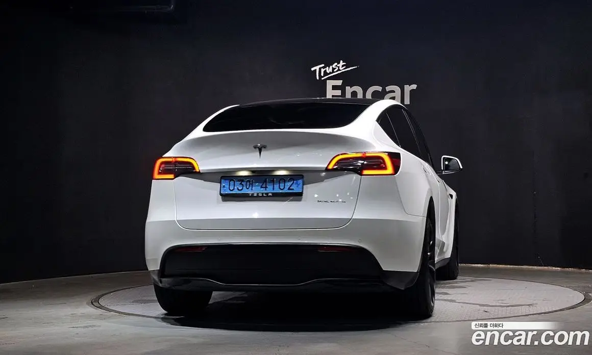 Tesla Model Y 2022 0.2 автомат (гидро), фото 4