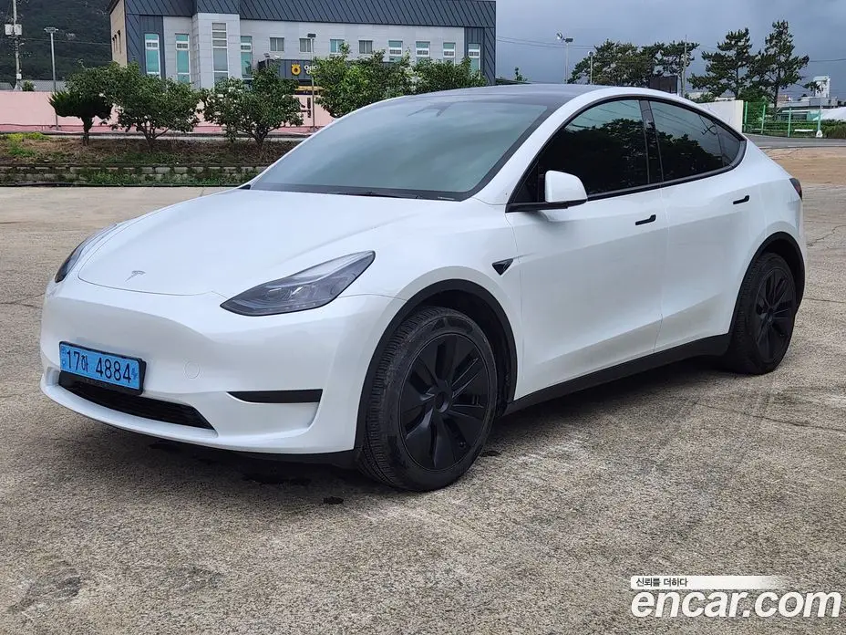 Tesla Model Y 2025 автомат (гидро), фото 3