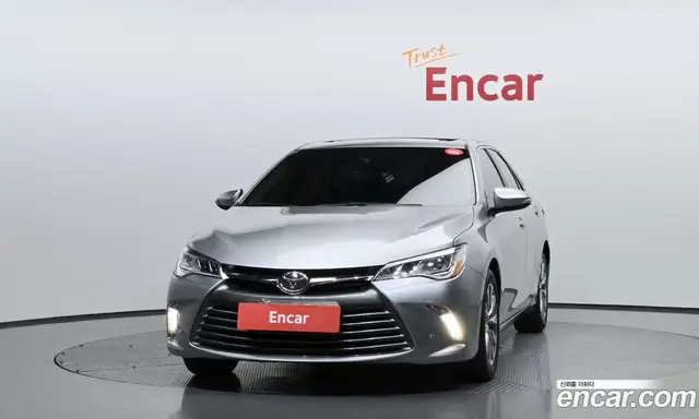 Toyota Camry 2016 2.5 автомат (гидро), миниатюра 3