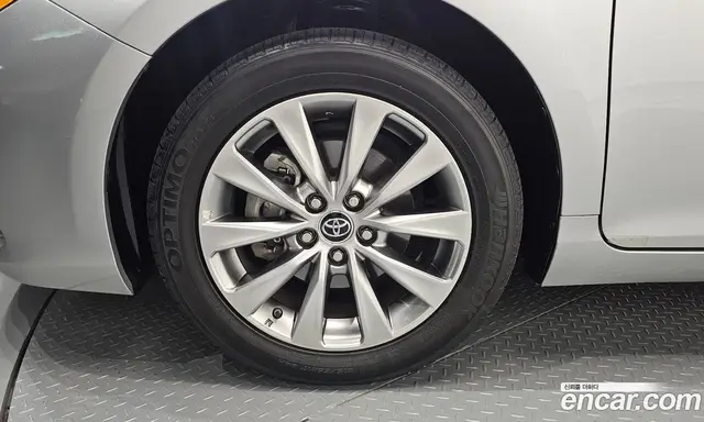 Toyota Camry 2016 2.5 автомат (гидро), миниатюра 5