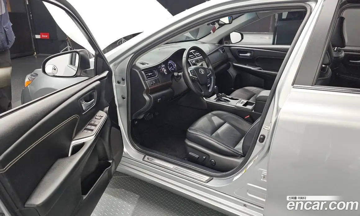 Toyota Camry 2016 2.5 автомат (гидро), фото 10