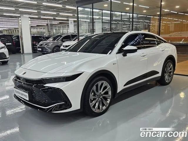 Toyota Crown, 2024, 13 349 км