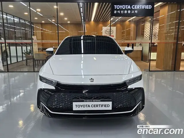 Toyota Crown 2024 2.5 автомат (вариатор), миниатюра 3