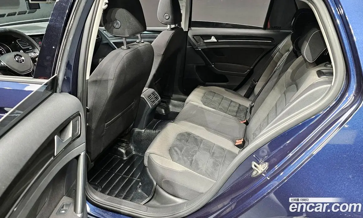 Volkswagen Golf 2015 2.0 автомат (гидро), фото 12