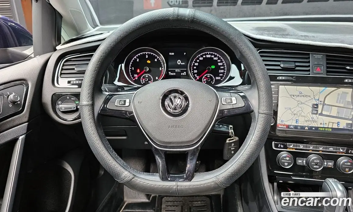 Volkswagen Golf 2015 2.0 автомат (гидро), фото 13