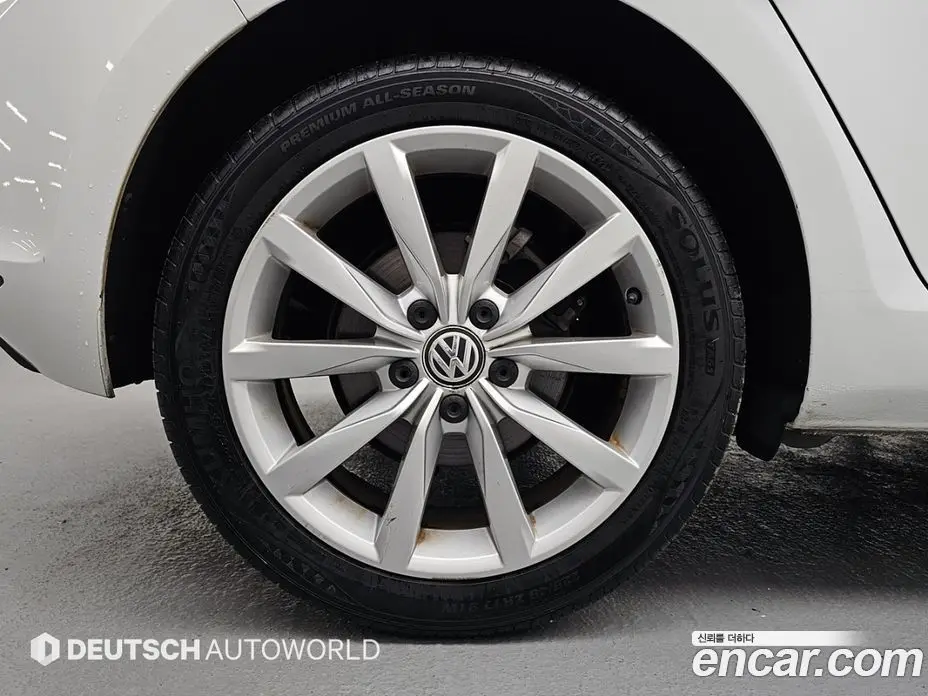 Volkswagen Golf 2015 1.6 автомат (гидро), фото 5
