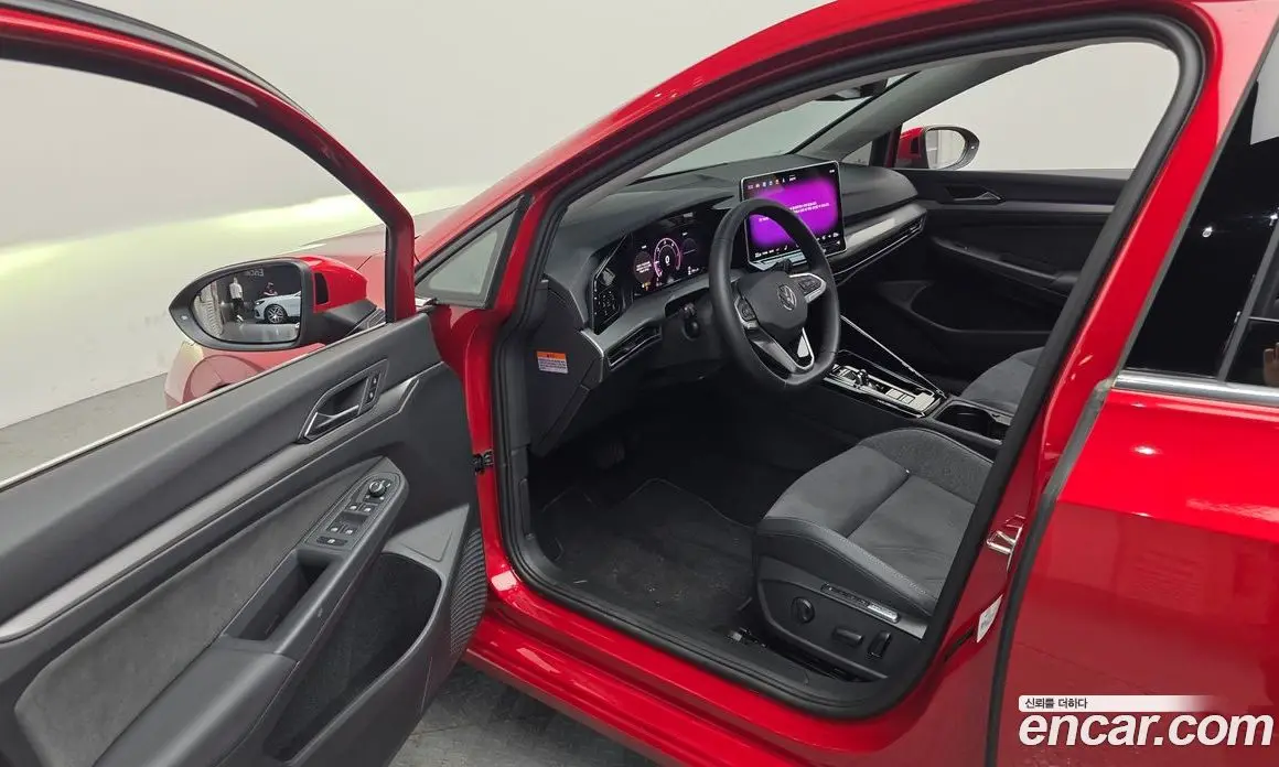 Volkswagen Golf 2025 2.0 автомат (гидро), фото 13