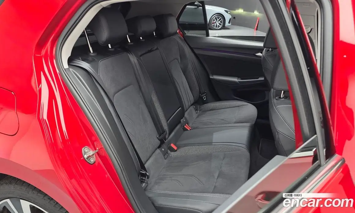 Volkswagen Golf 2025 2.0 автомат (гидро), фото 16