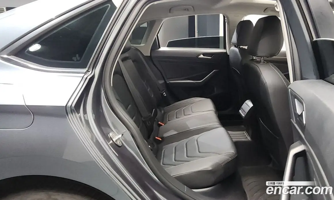 Volkswagen Jetta 2021 1.4 автомат (гидро), фото 16
