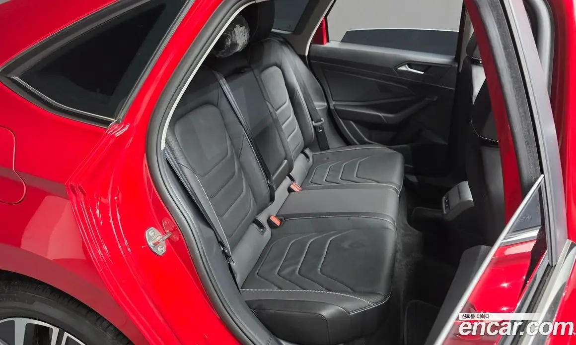 Volkswagen Jetta 2023 1.5 автомат (гидро), фото 17