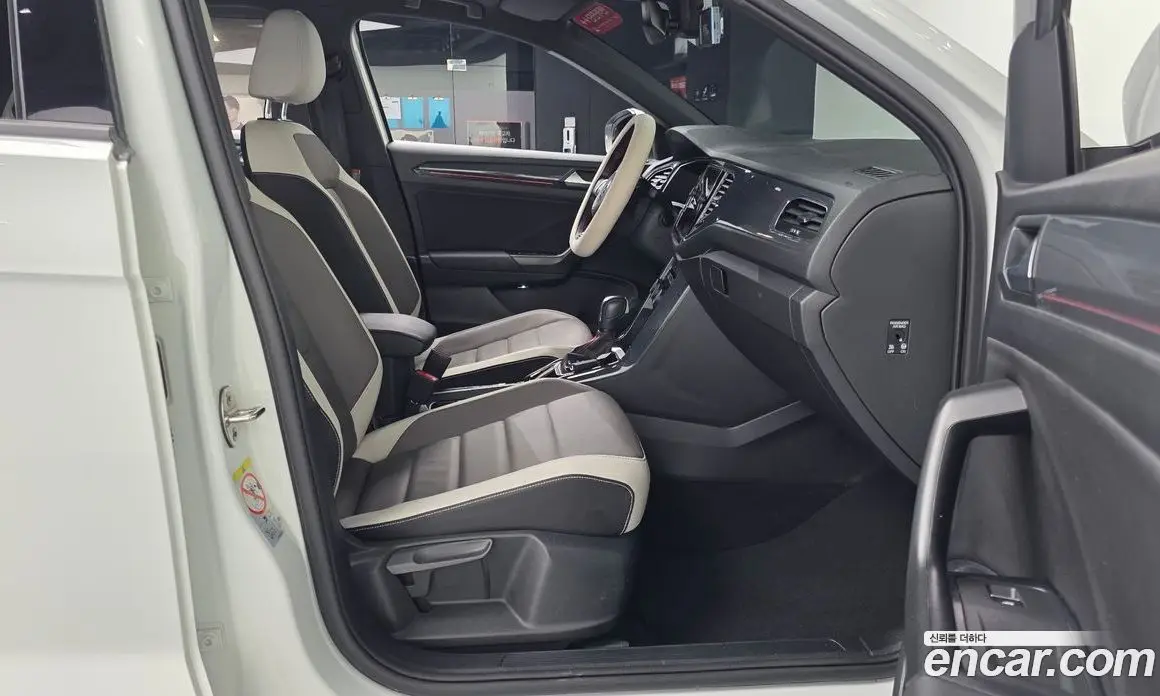 Volkswagen T-Roc 2021 2.0 автомат (гидро), фото 16