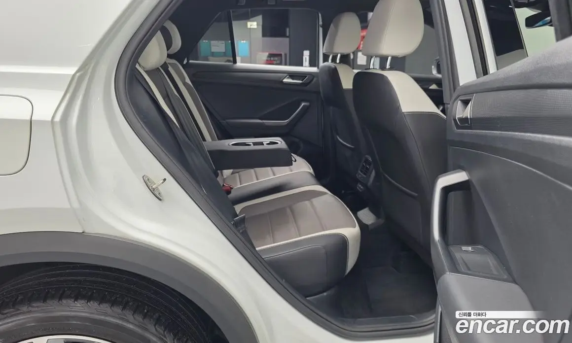 Volkswagen T-Roc 2021 2.0 автомат (гидро), фото 17