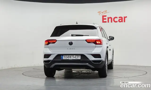 Volkswagen T-Roc 2021 2.0 автомат (гидро), миниатюра 3