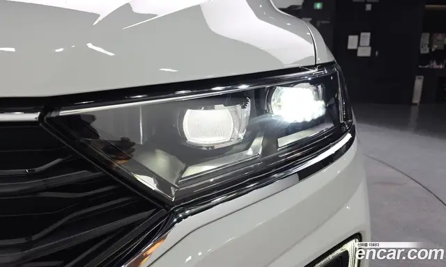 Volkswagen T-Roc 2021 2.0 автомат (гидро), миниатюра 7