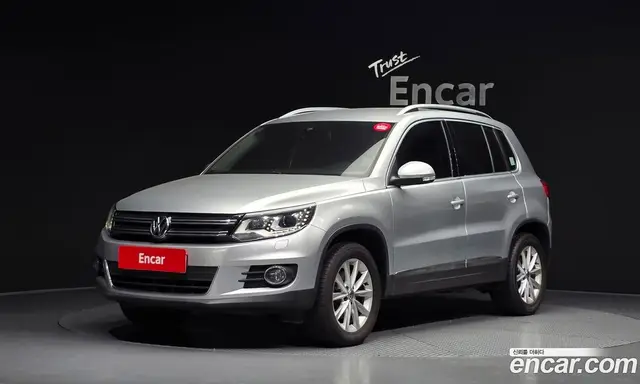 Volkswagen Tiguan 2014 2.0 автомат (гидро), миниатюра 1