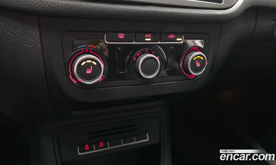 Volkswagen Tiguan 2014 2.0 автомат (гидро), фото 17