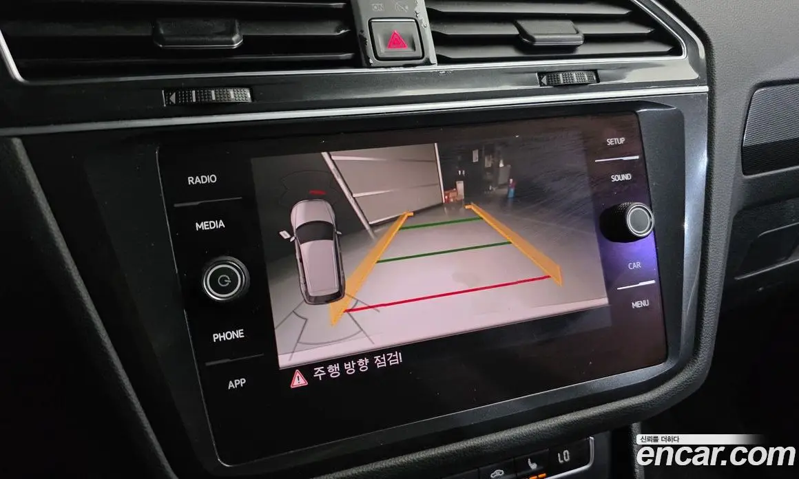 Volkswagen Tiguan 2018 2.0 автомат (гидро), фото 14