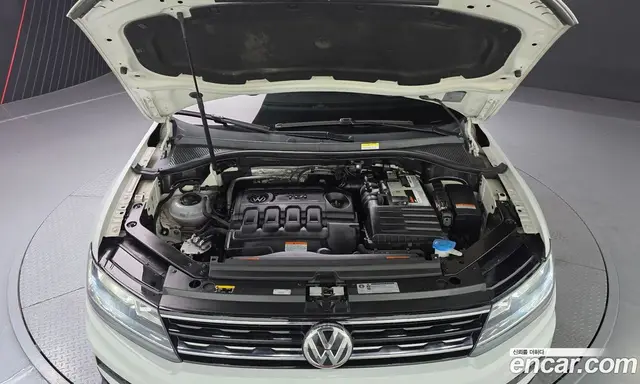 Volkswagen Tiguan 2018 2.0 автомат (гидро), миниатюра 6