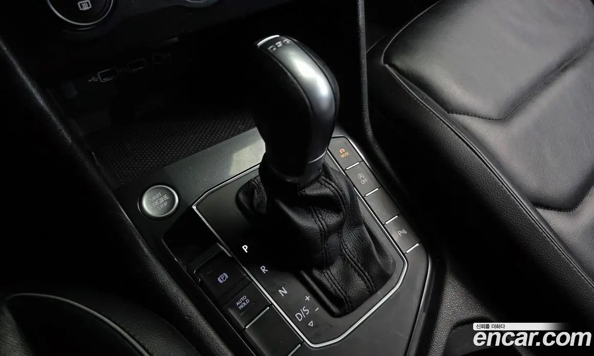 Volkswagen Tiguan 2018 2.0 автомат (гидро), фото 9