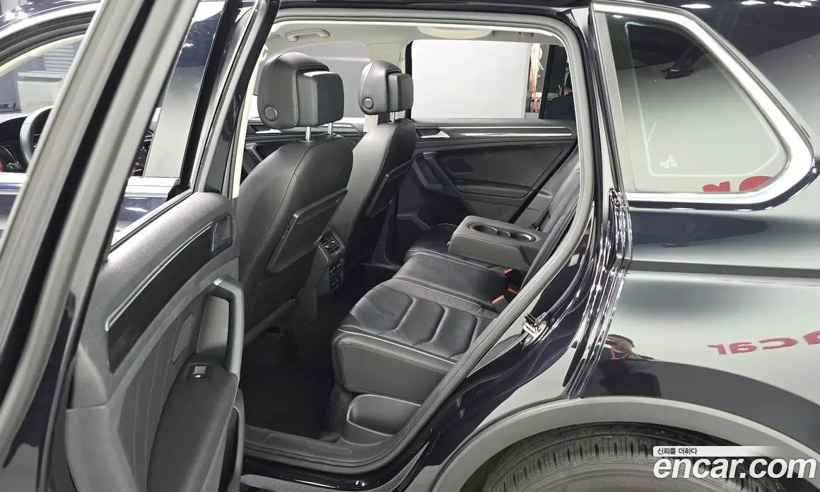 Volkswagen Tiguan 2020 2.0 автомат (гидро), фото 11