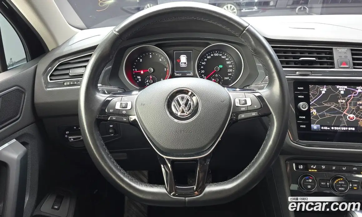 Volkswagen Tiguan 2020 2.0 автомат (гидро), фото 13