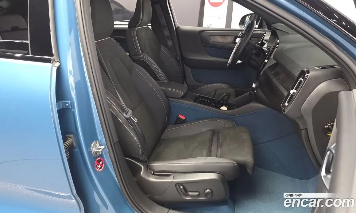 Volvo C40 2022 0.2 автомат (гидро), фото 18