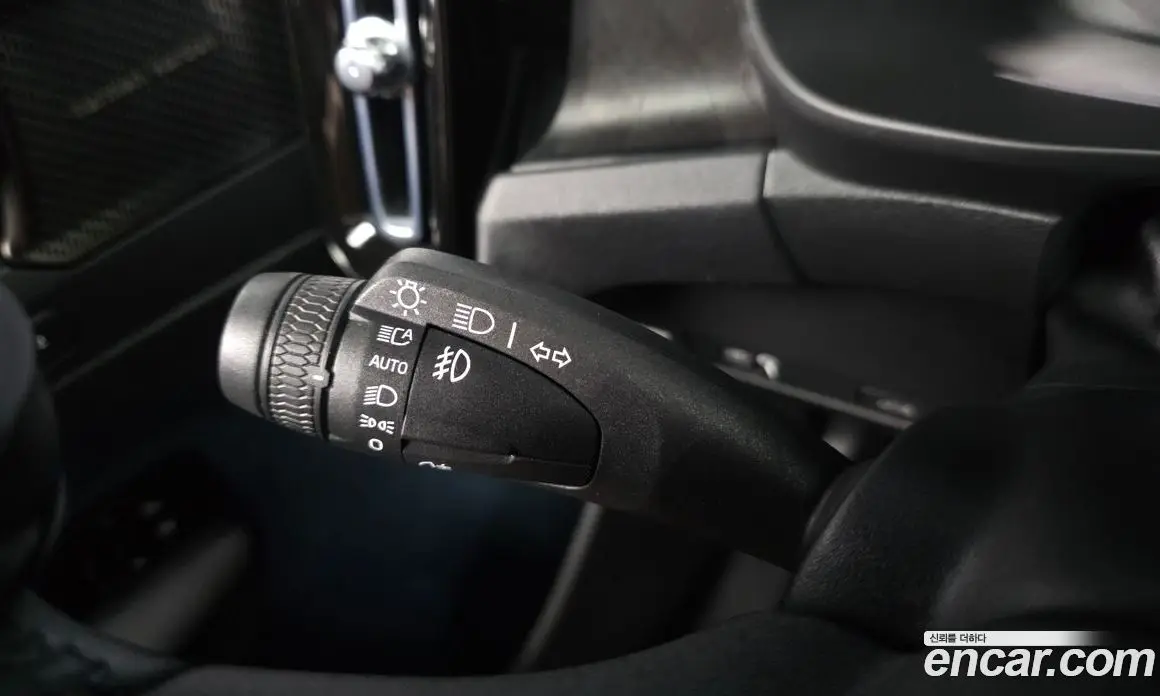 Volvo C40 2022 0.2 автомат (гидро), фото 27