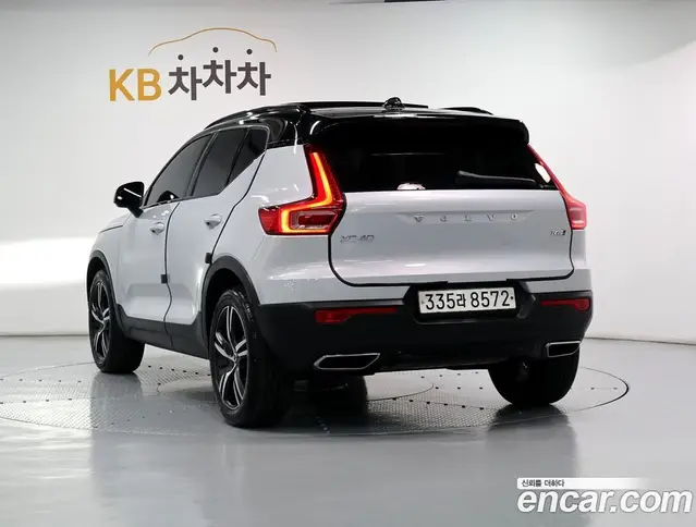 Volvo XC40 2020 2.0 автомат (гидро), миниатюра 4