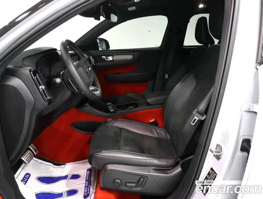 Volvo XC40 2020 2.0 автомат (гидро), фото 9