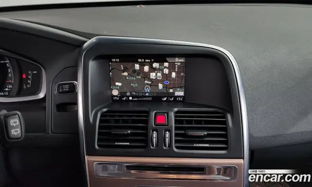 Volvo XC60 2017 2.0 автомат (гидро), миниатюра 12