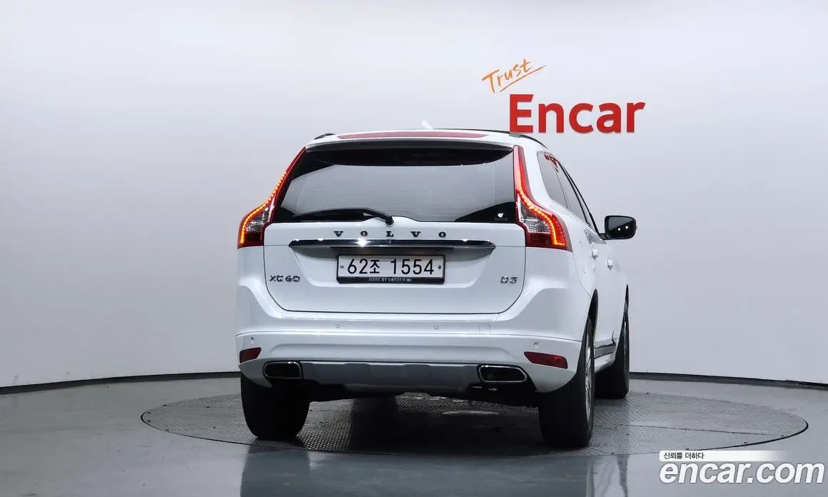 Volvo XC60 2017 2.0 автомат (гидро), фото 4
