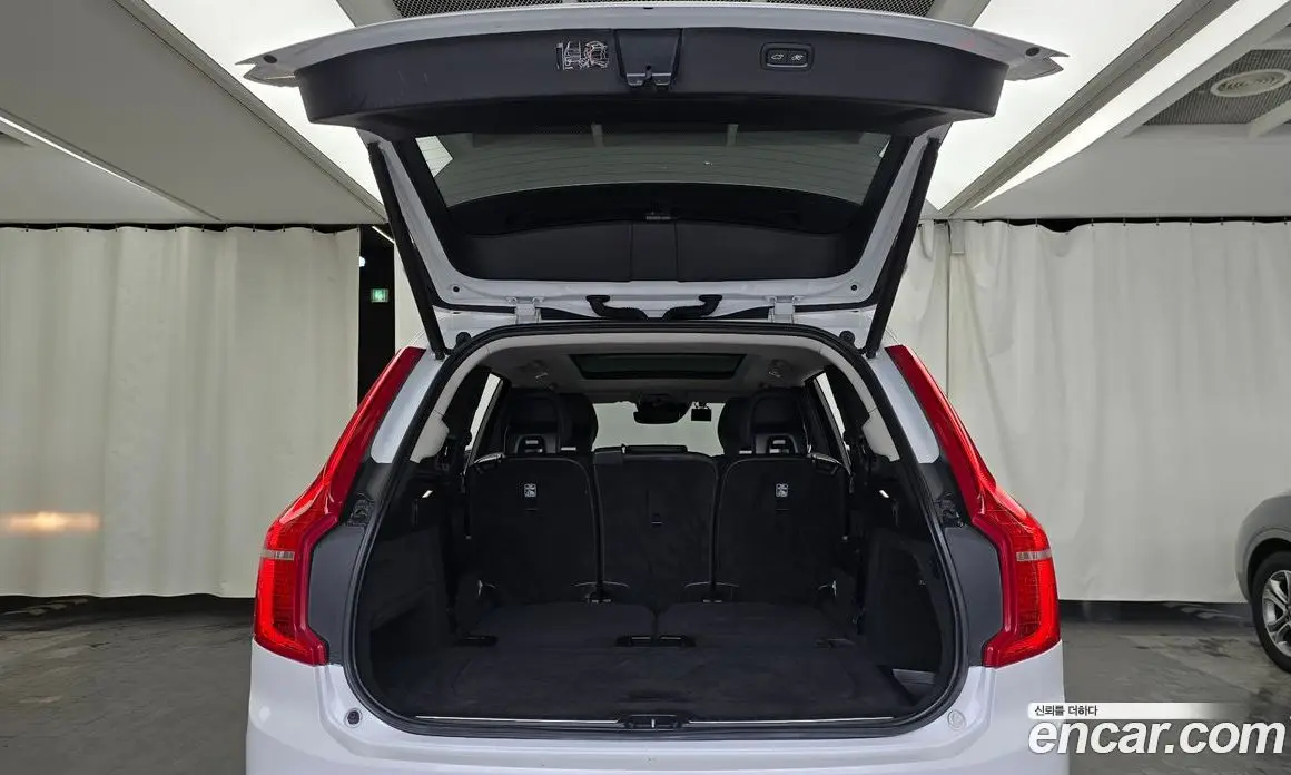 Volvo XC90 2018 2.0 автомат (гидро), фото 20