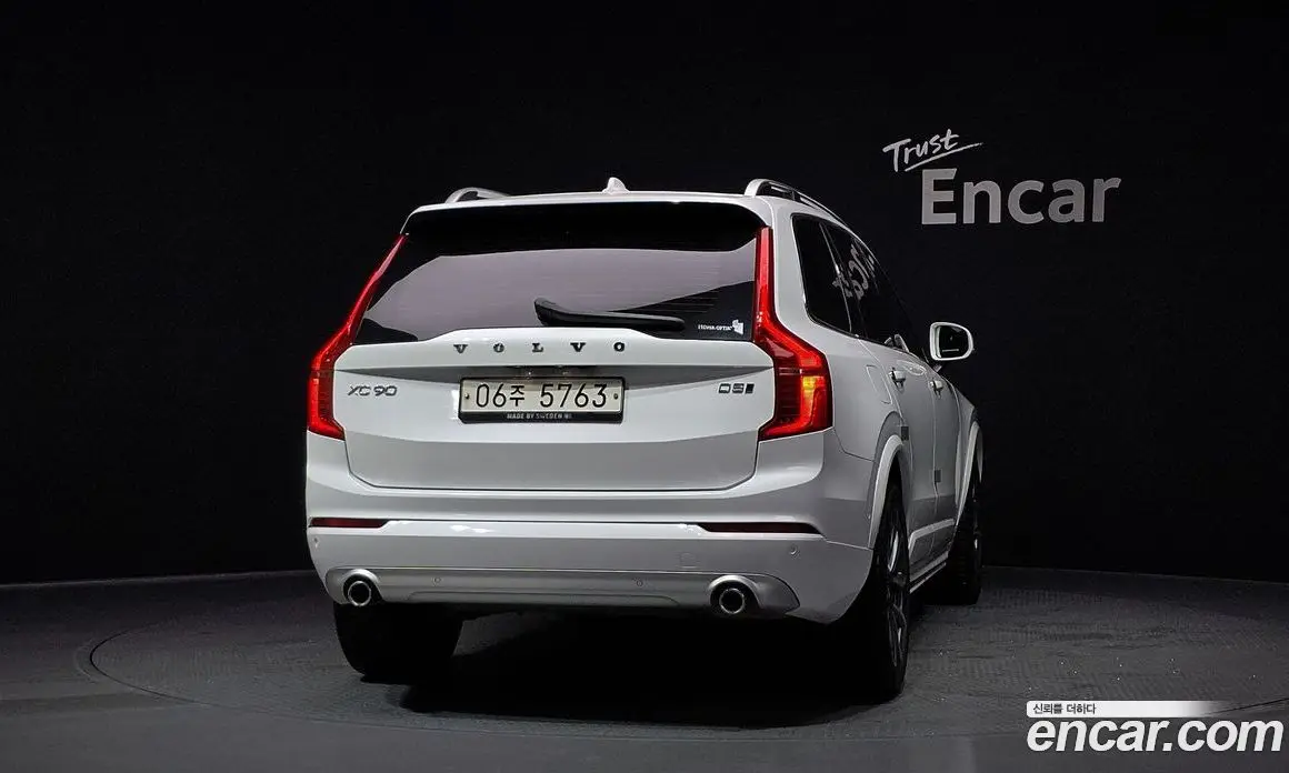 Volvo XC90 2018 2.0 автомат (гидро), фото 4