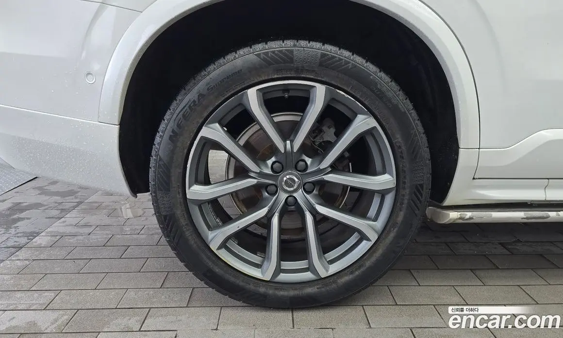 Volvo XC90 2018 2.0 автомат (гидро), фото 5