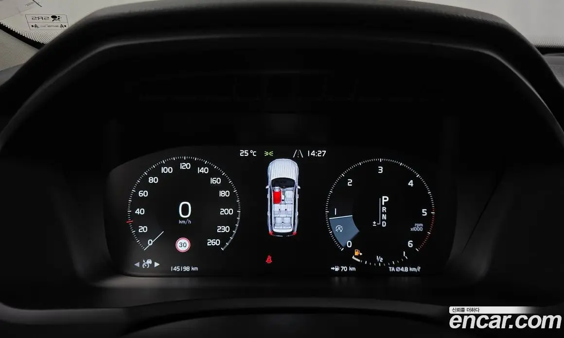 Volvo XC90 2018 2.0 автомат (гидро), фото 8