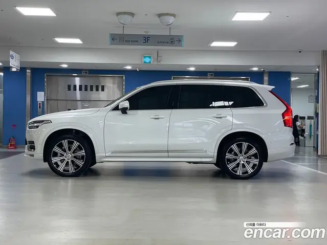 Volvo XC90 2025 2.0 автомат (гидро), миниатюра 12