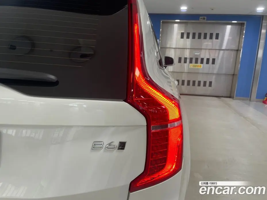 Volvo XC90 2025 2.0 автомат (гидро), фото 19