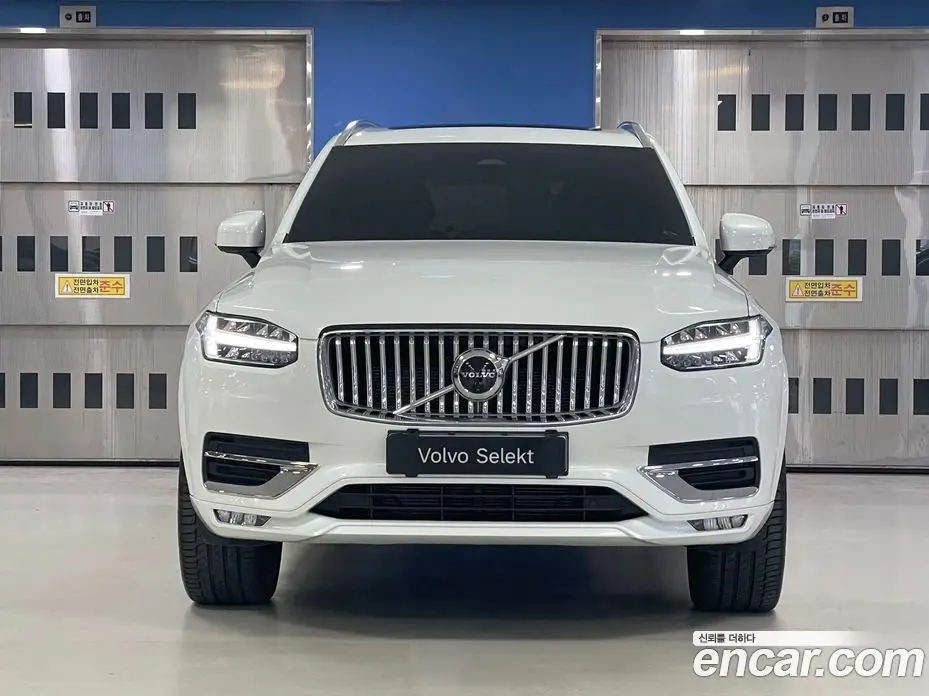 Volvo XC90 2025 2.0 автомат (гидро), фото 3