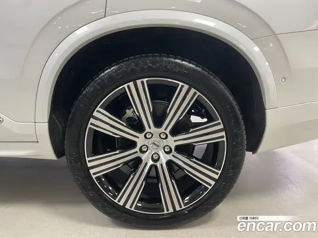 Volvo XC90 2025 2.0 автомат (гидро), миниатюра 5