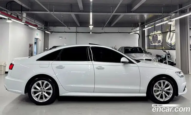 Audi A6 2018 2.0 автомат (гидро), миниатюра 5