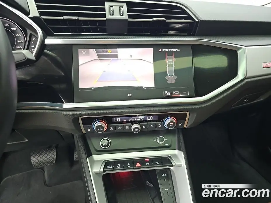 Audi Q3 2023 2.0 автомат (гидро), фото 12