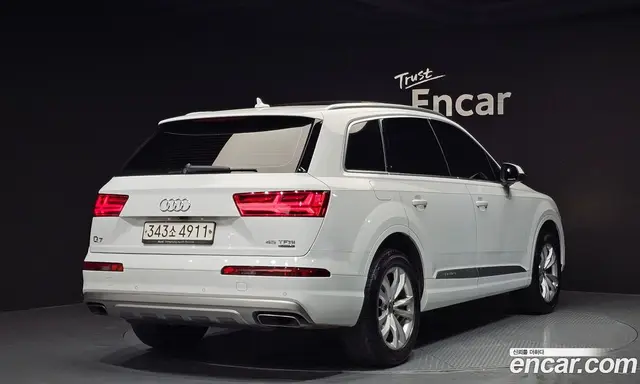 Audi Q7 2019 2.0 автомат (гидро), миниатюра 2
