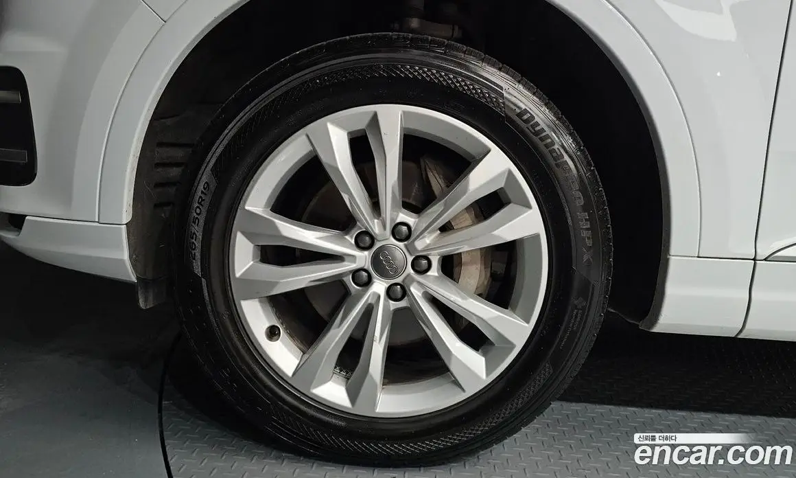 Audi Q7 2019 2.0 автомат (гидро), фото 5