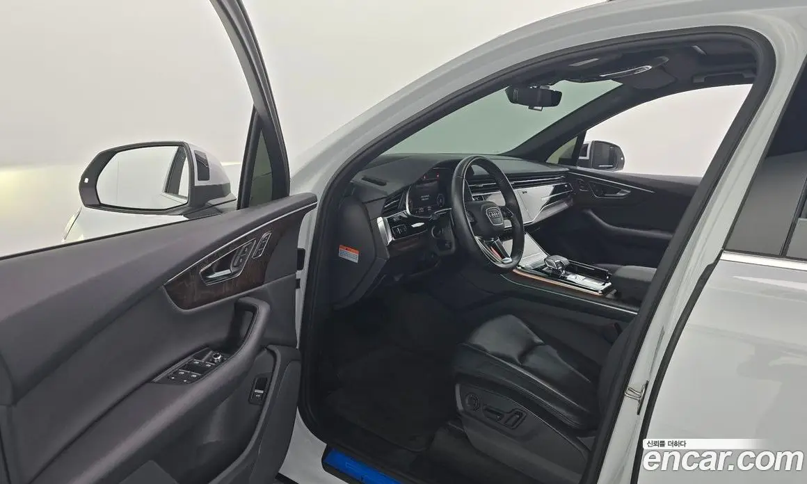Audi Q7 2020 3.0 автомат (гидро), фото 13