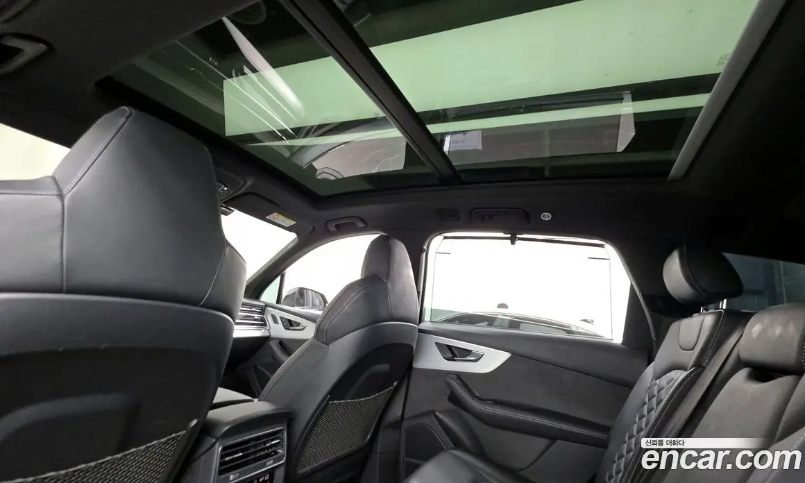 Audi Q7 2023 3.0 автомат (гидро), фото 18